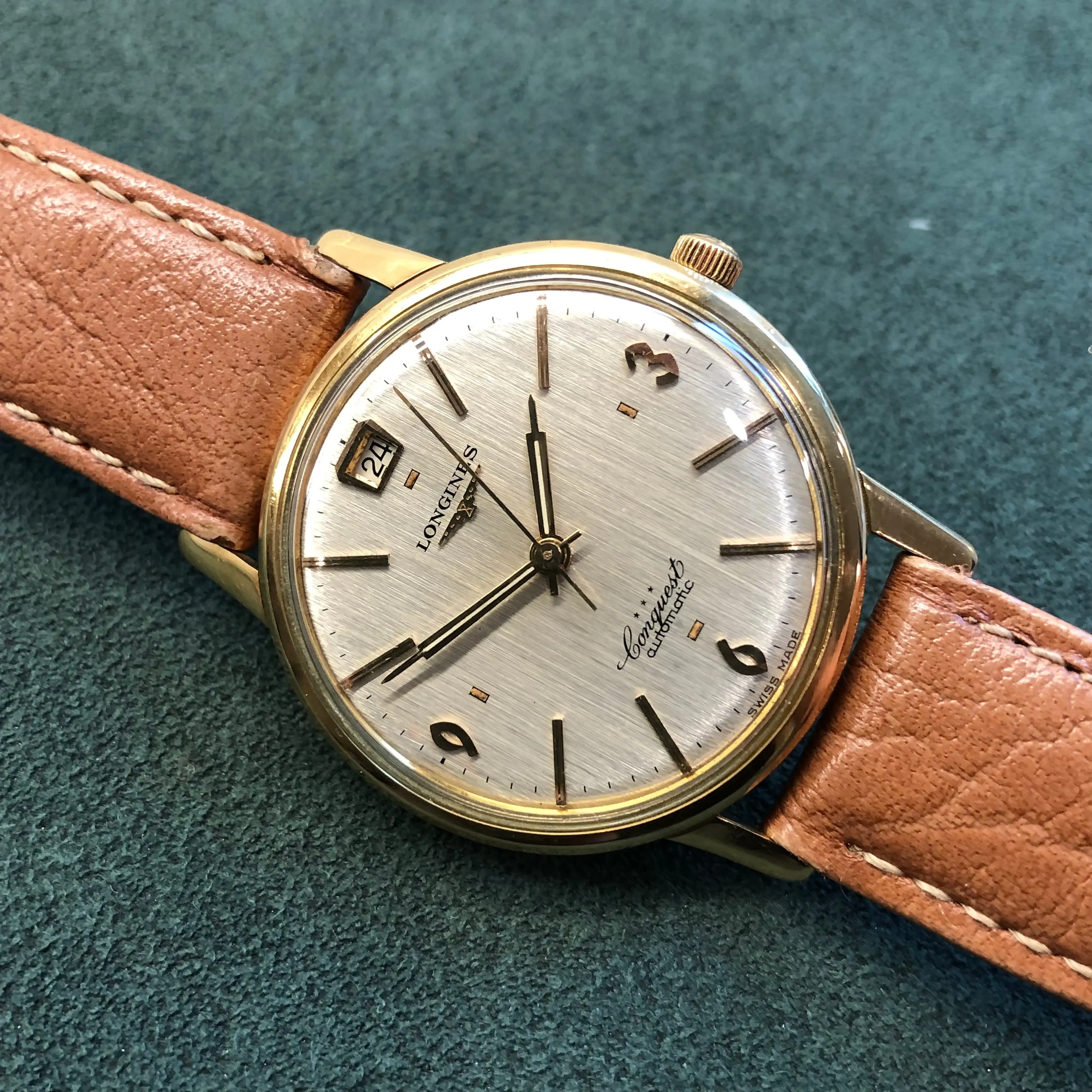 1950s Longines Conquest 9025 18K Yellow Gold Automatic Wristwatch