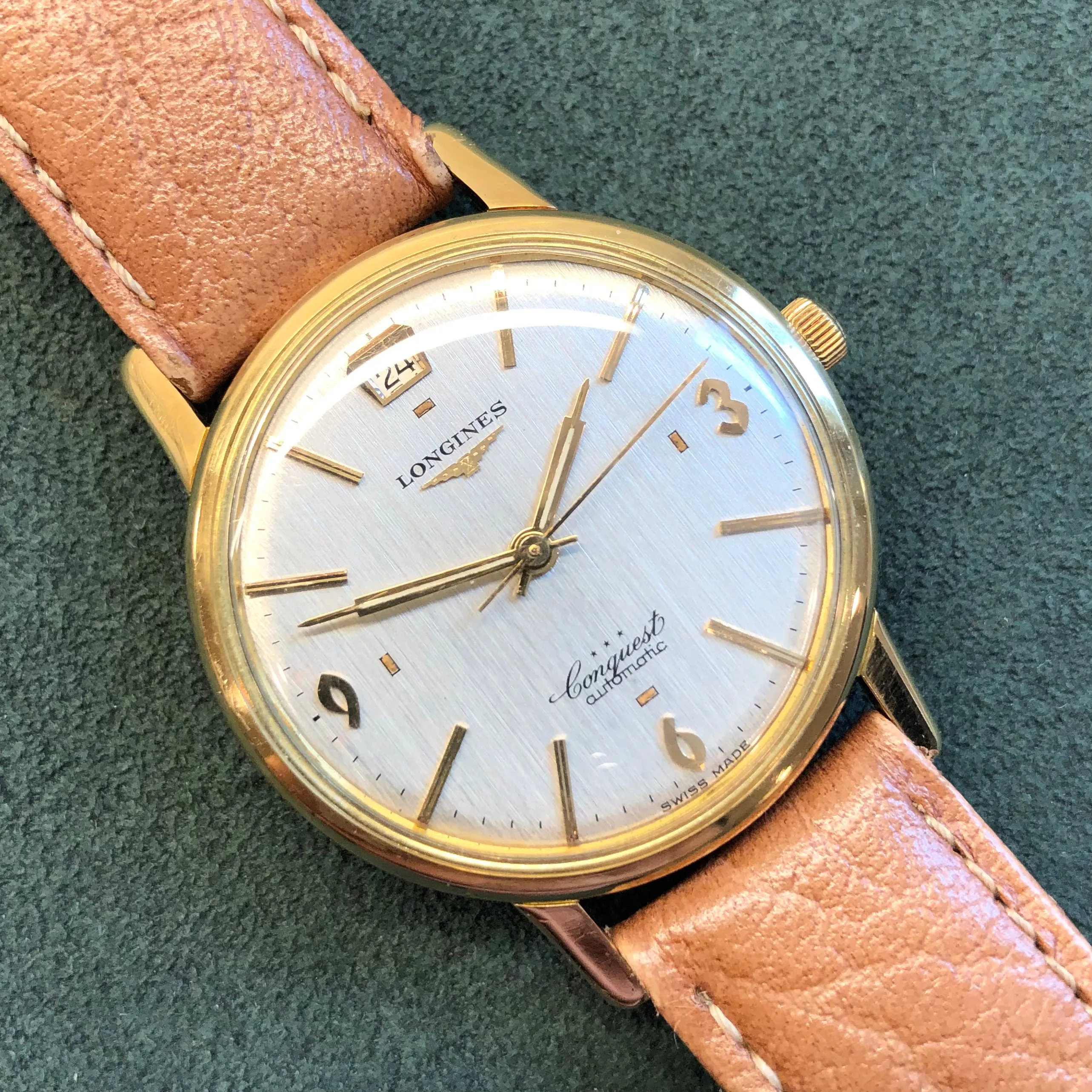 1950s Longines Conquest 9025 18K Yellow Gold Automatic Wristwatch