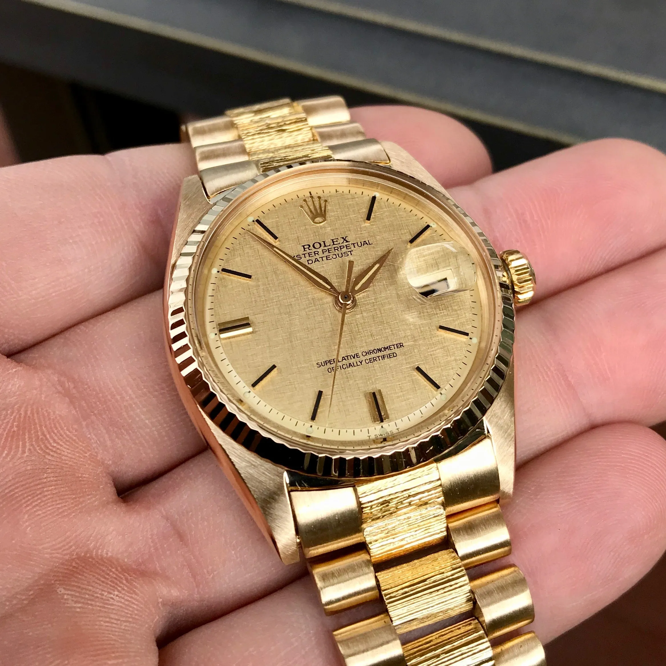 1965 Rolex Datejust 1601 18K Yellow Gold Champagne Linen Bark Automatic Wristwatch
