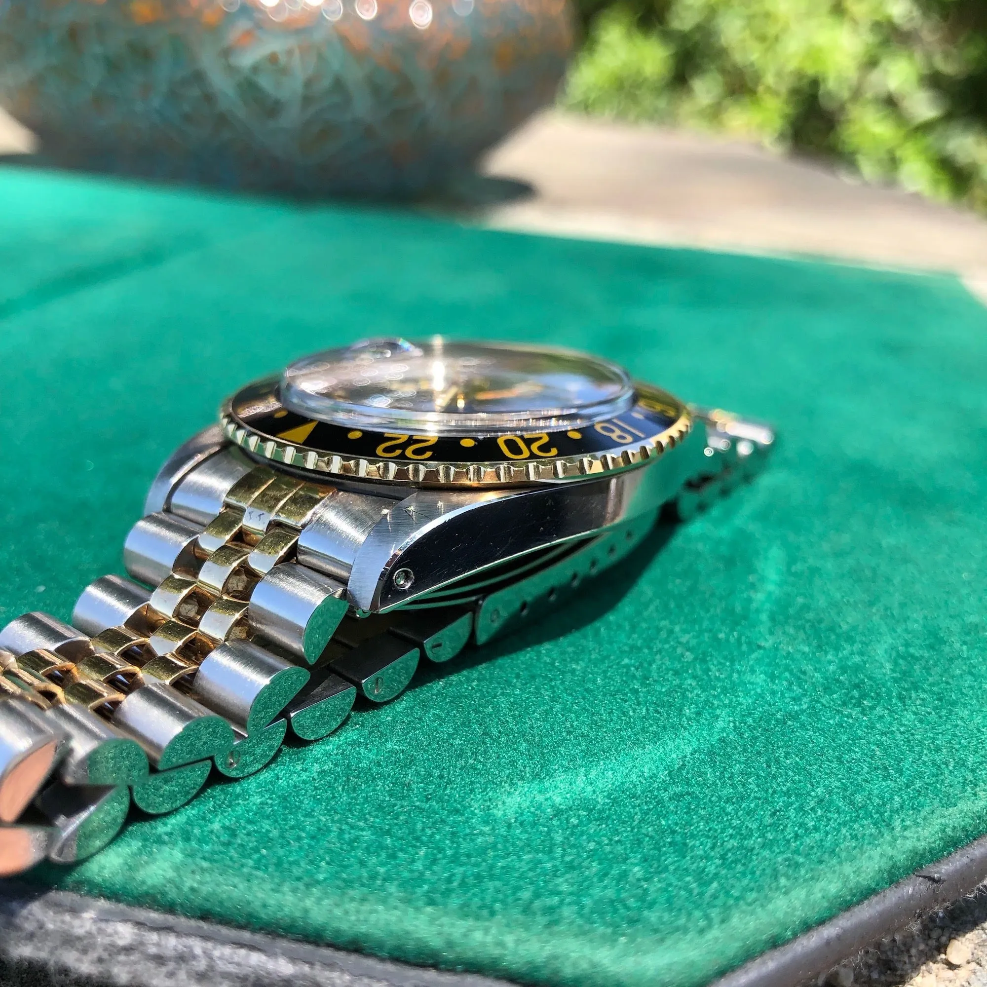 1978 Rolex GMT MASTER 1675 Radial Dial Black Tiger Eye Nipple Two Tone Jubilee Bracelet Wristwatch