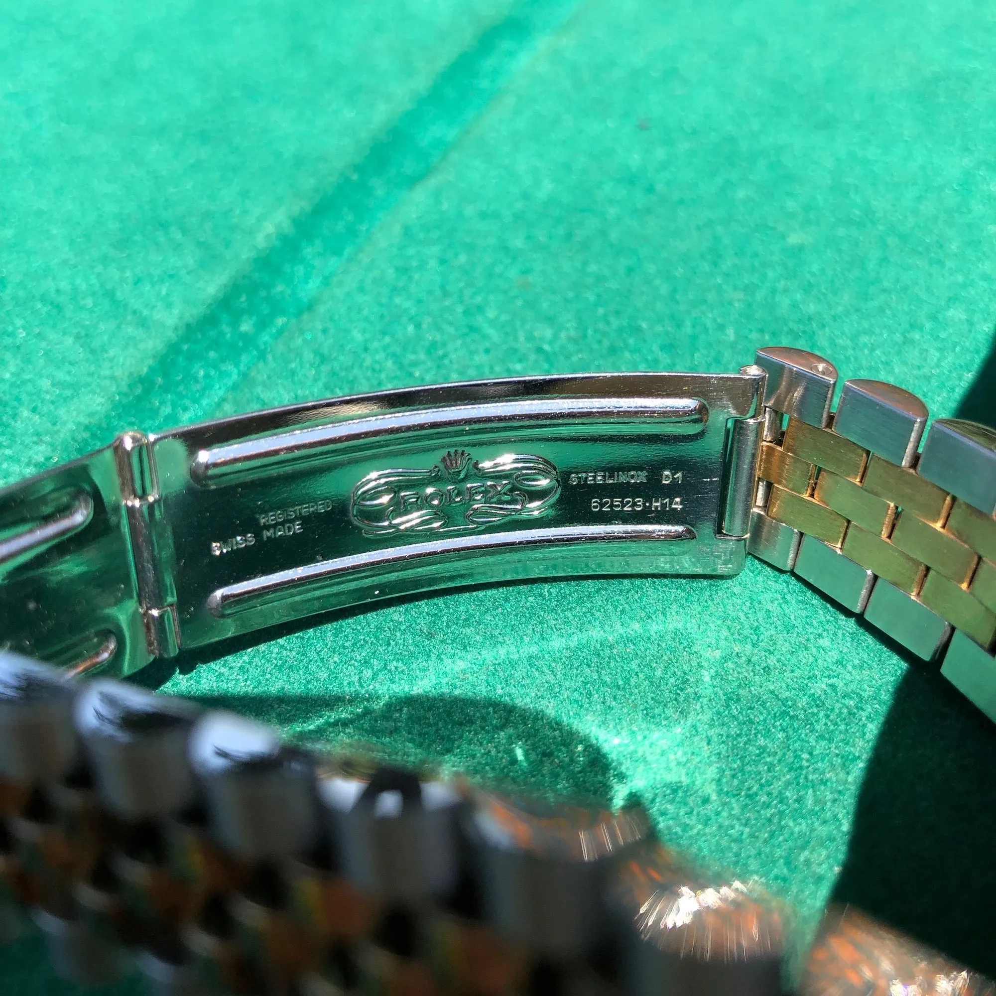 1978 Rolex GMT MASTER 1675 Radial Dial Black Tiger Eye Nipple Two Tone Jubilee Bracelet Wristwatch