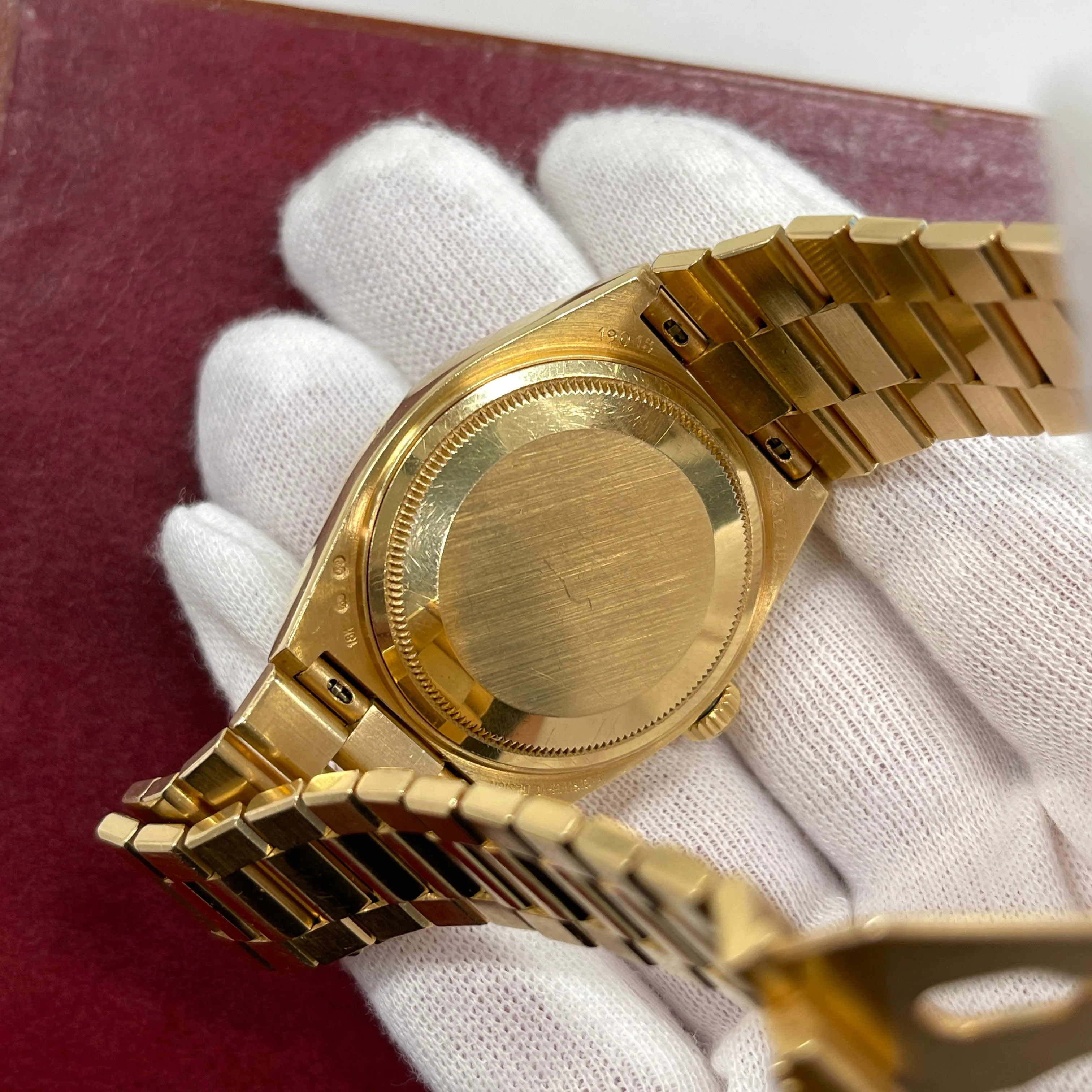 1981 Vintage Rolex Oysterquartz President 19018 Day Date 18K Yellow Gold Wristwatch
