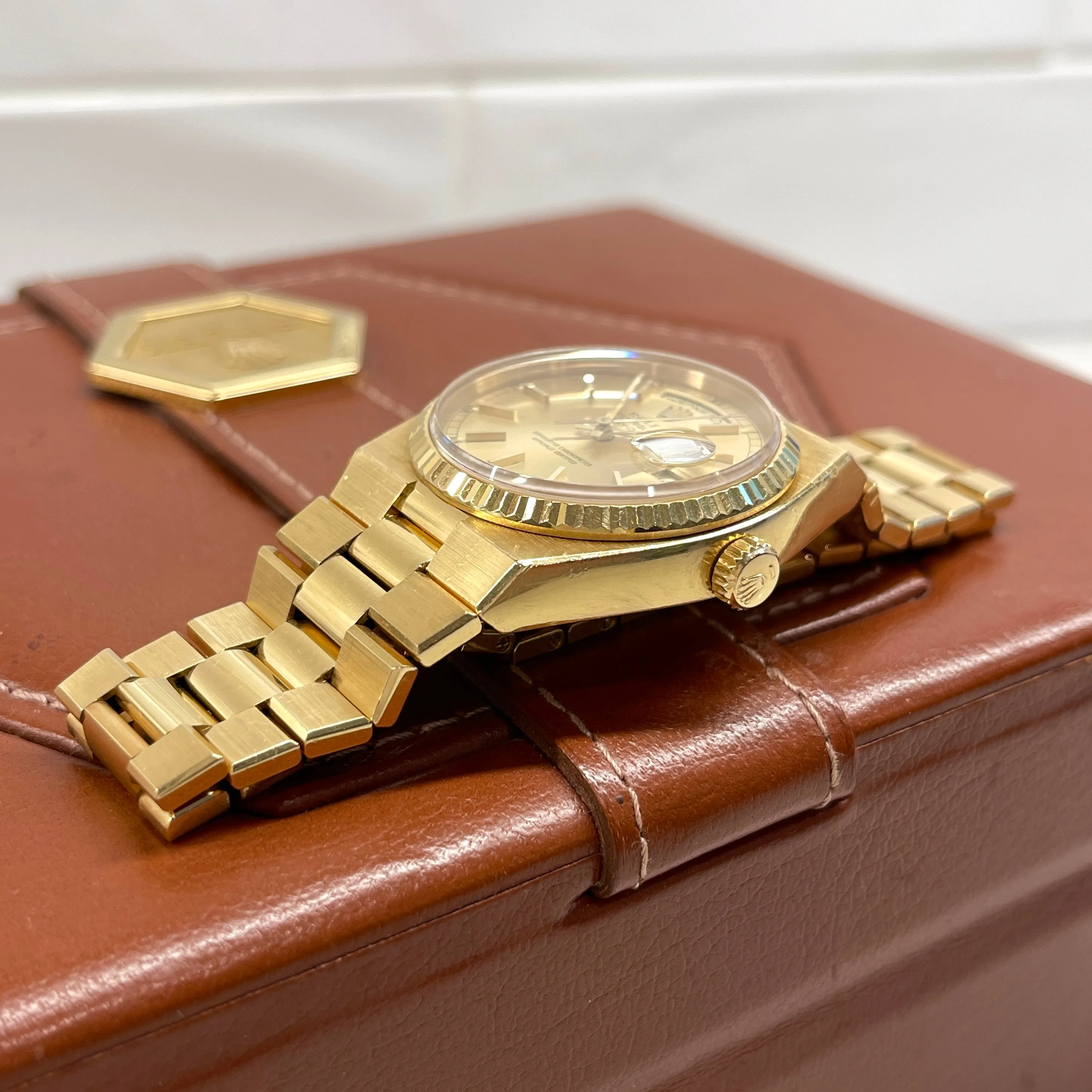 1981 Vintage Rolex Oysterquartz President 19018 Day Date 18K Yellow Gold Wristwatch
