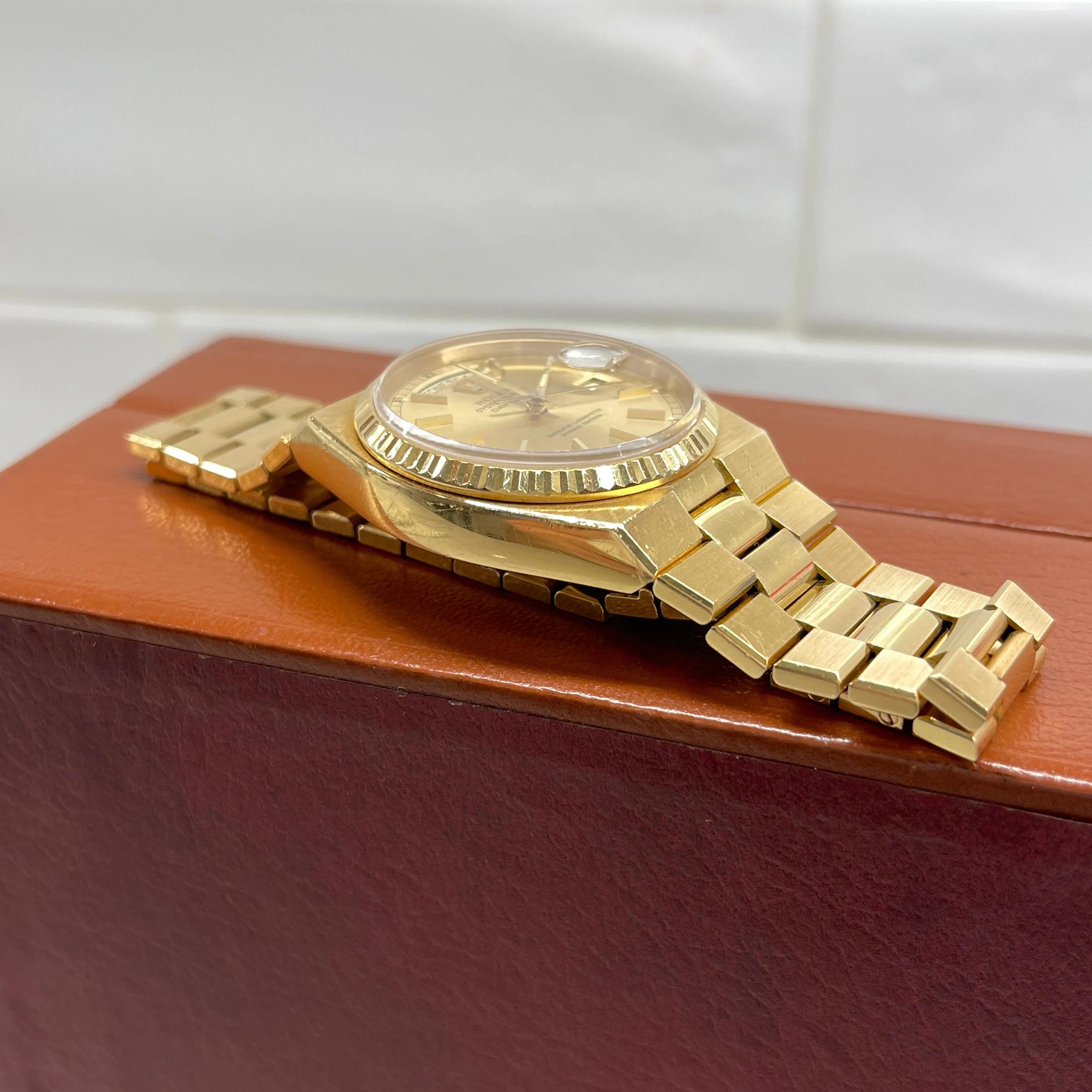 1981 Vintage Rolex Oysterquartz President 19018 Day Date 18K Yellow Gold Wristwatch