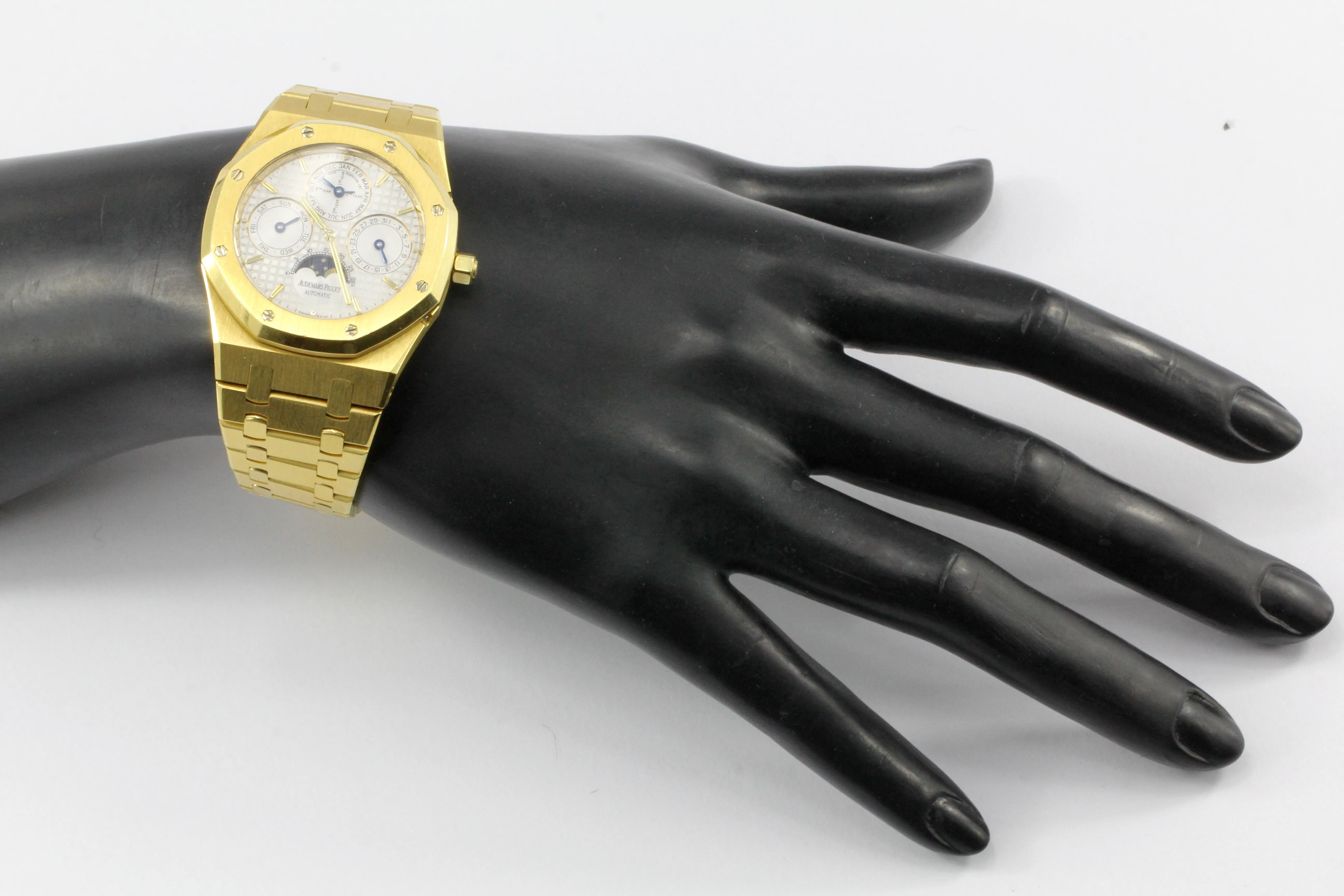 Audemars Piguet 18k Yellow Gold Royal Oak Moonphase Men's Watch 25820BA.OO.0944BA.02