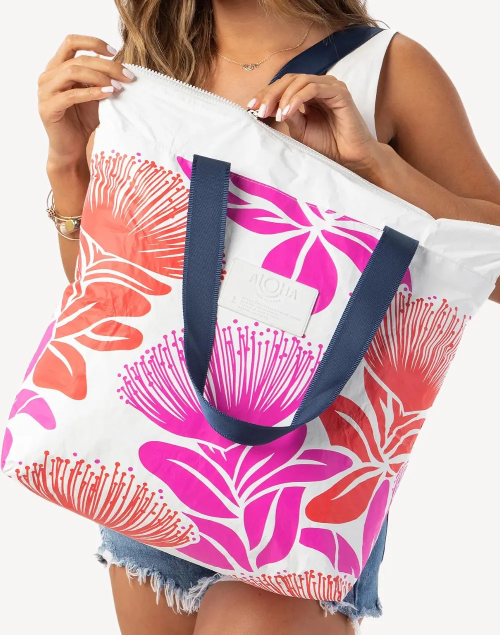 Big Island Day Tripper Beach Bag