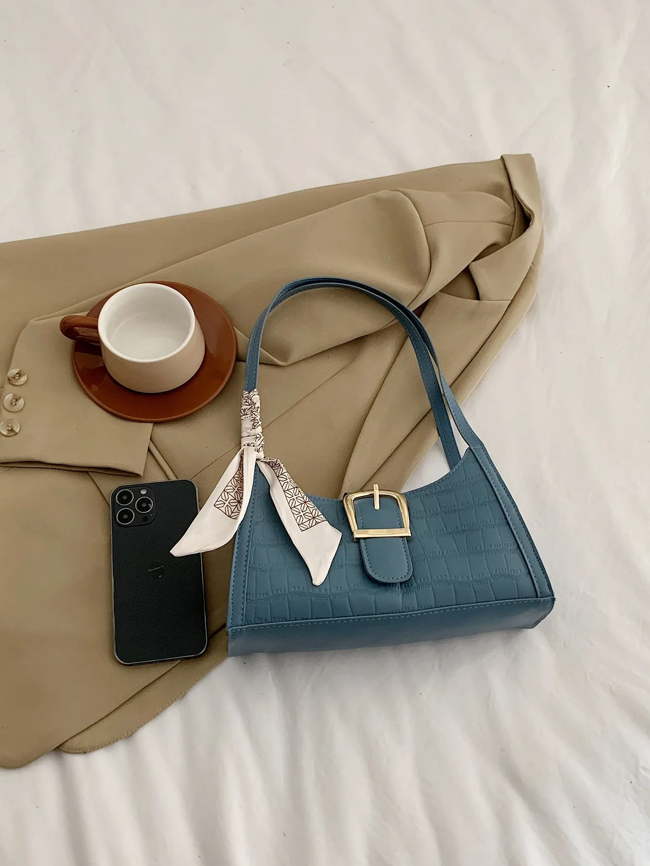 Blue Crocodile Pattern Armpit Bag - Blue