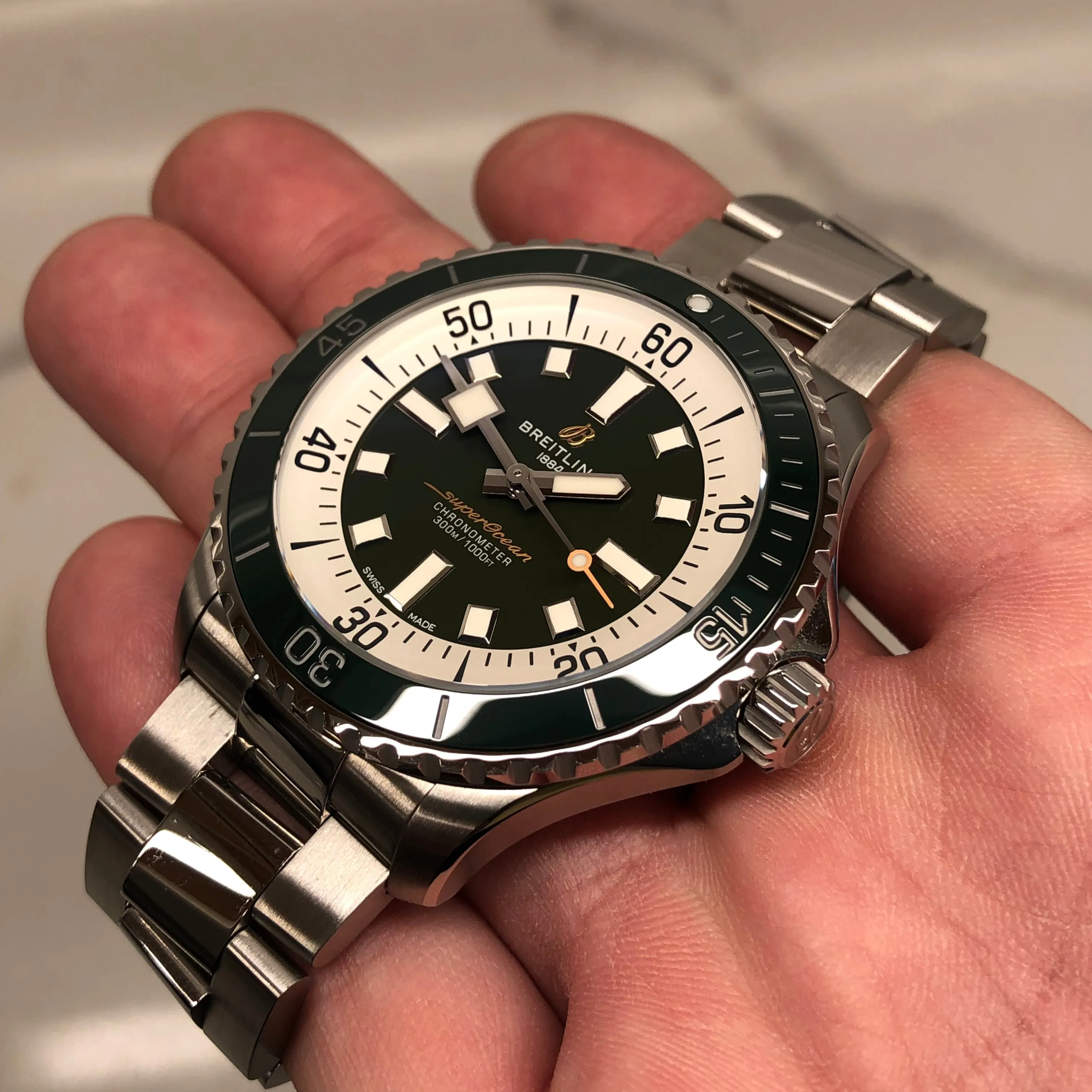 Breitling Superocean A17376 Green Stainless Steel 44mm Automatic Wristwatch with Box and Papers
