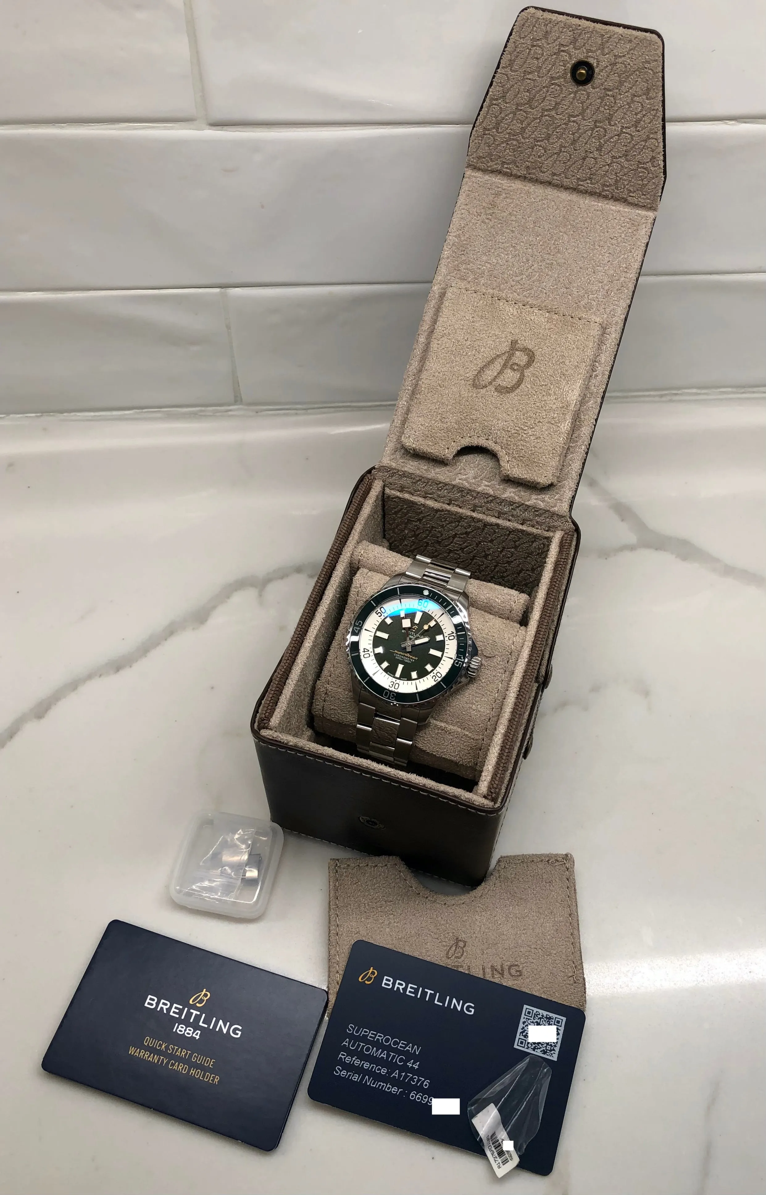 Breitling Superocean A17376 Green Stainless Steel 44mm Automatic Wristwatch with Box and Papers