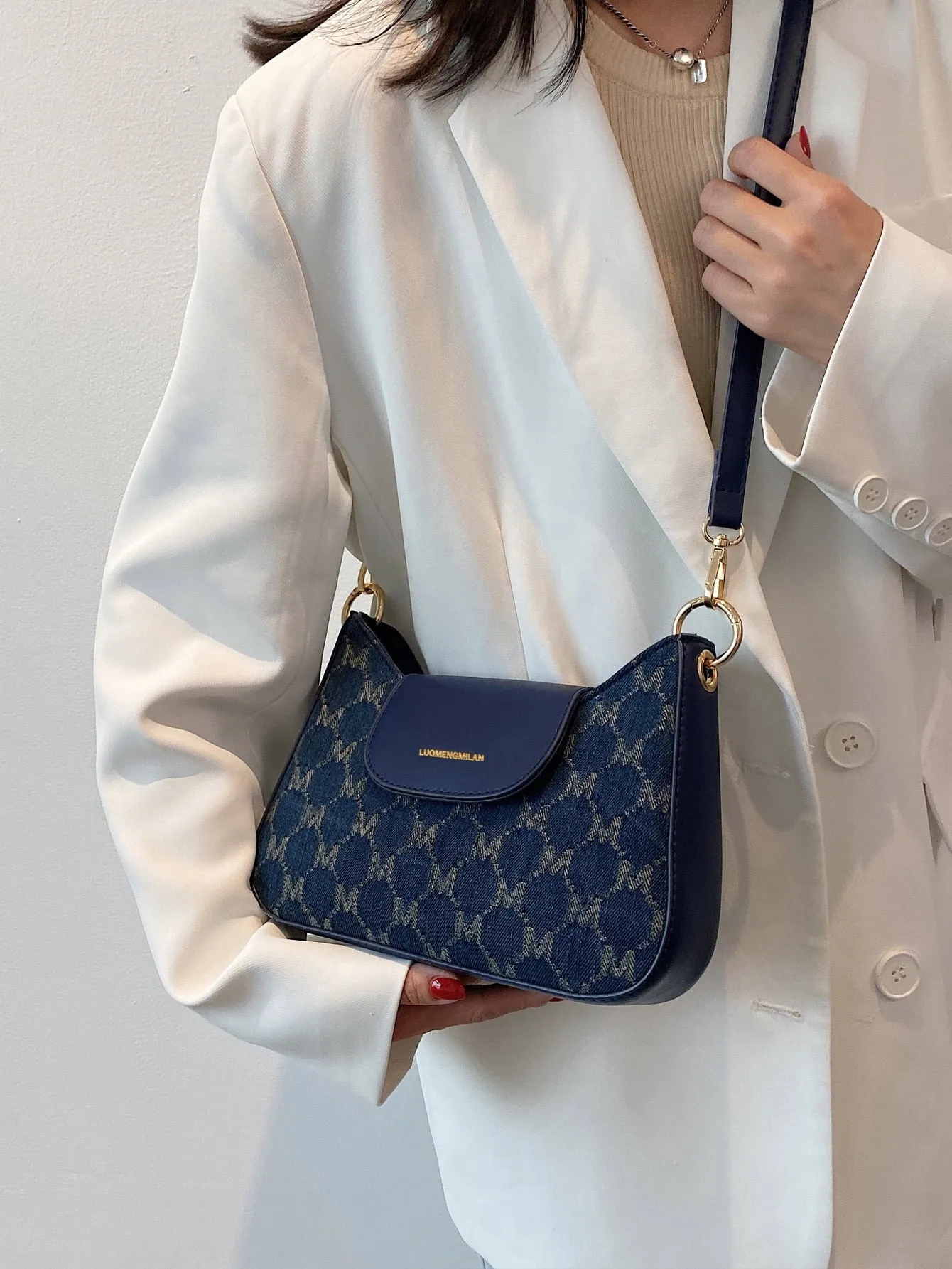 Letter Design Flap Cover Shoulder Bag - Navy Blue