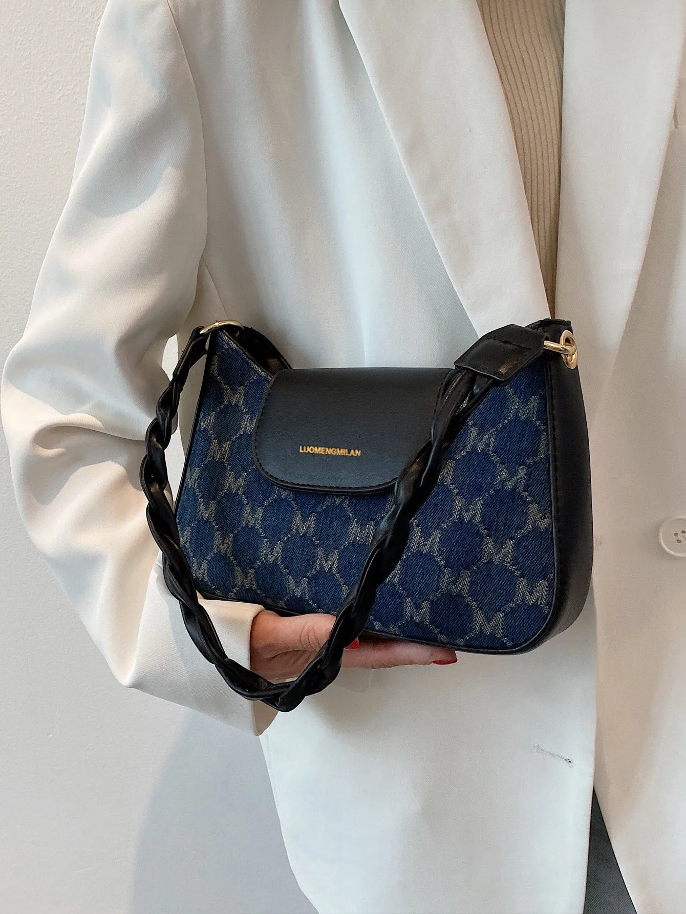 Letter Design Flap Cover Shoulder Bag - Navy Blue