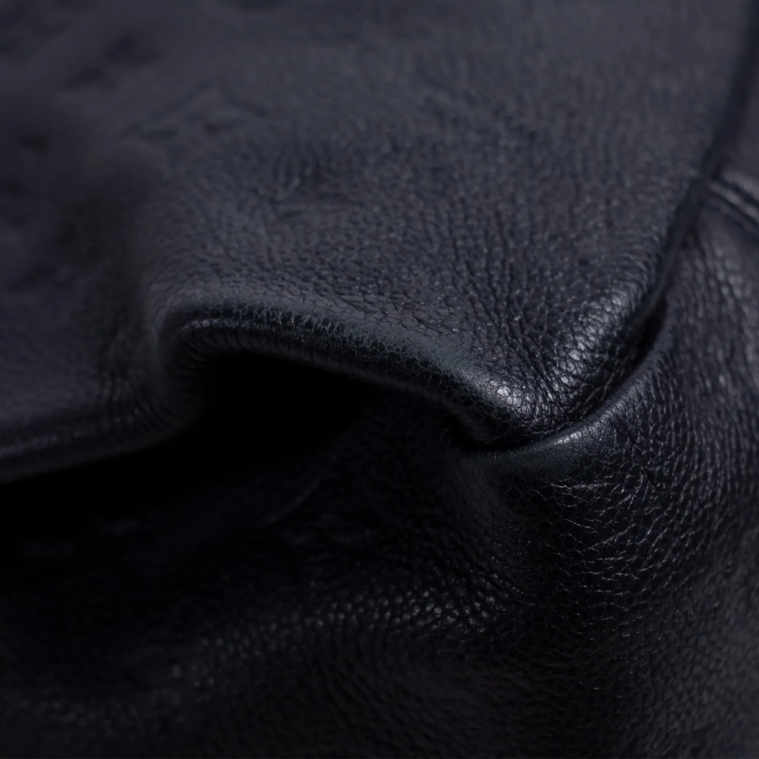 Louis Vuitton Monogram Empreinte Artsy MM