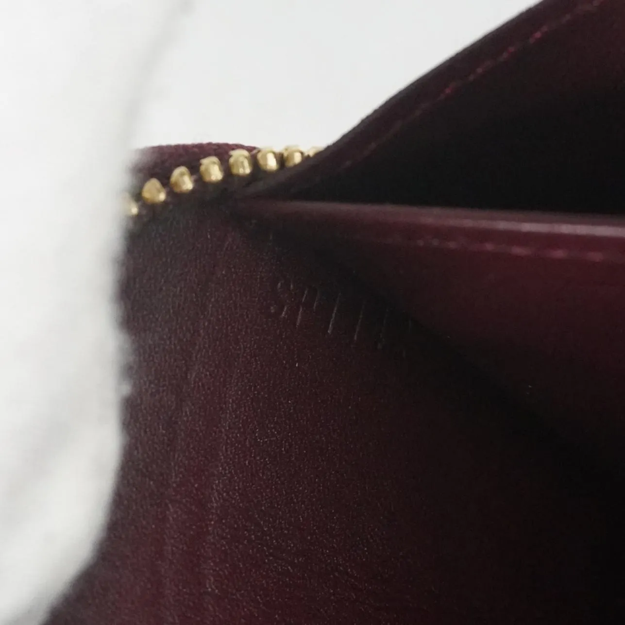 LOUIS VUITTON Monogram Vernis Zippy Wallet Amarante