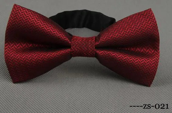 Men's Bow Tie Gold Paisley Bow tie