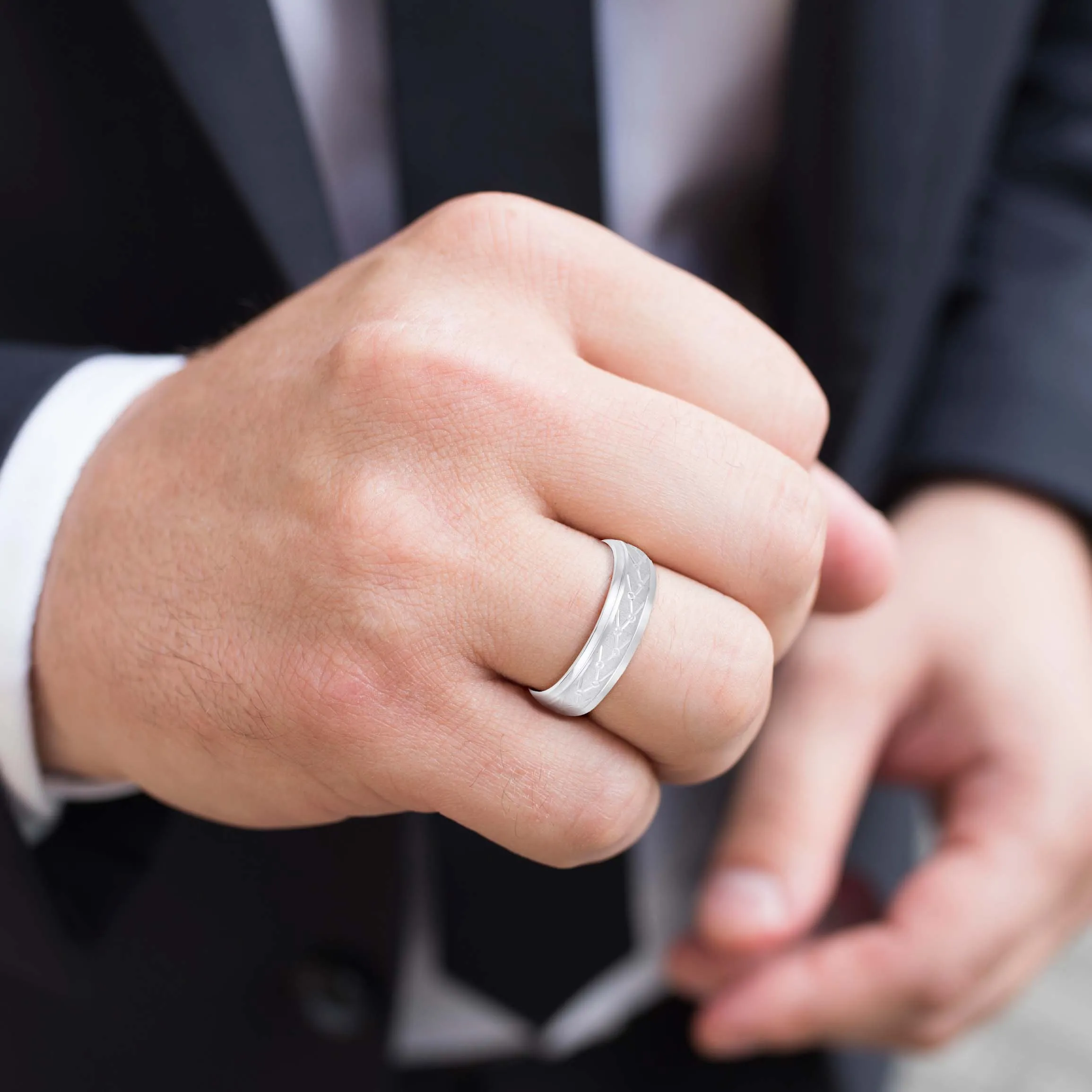 Men’s Unique Structured Pattern Design Band