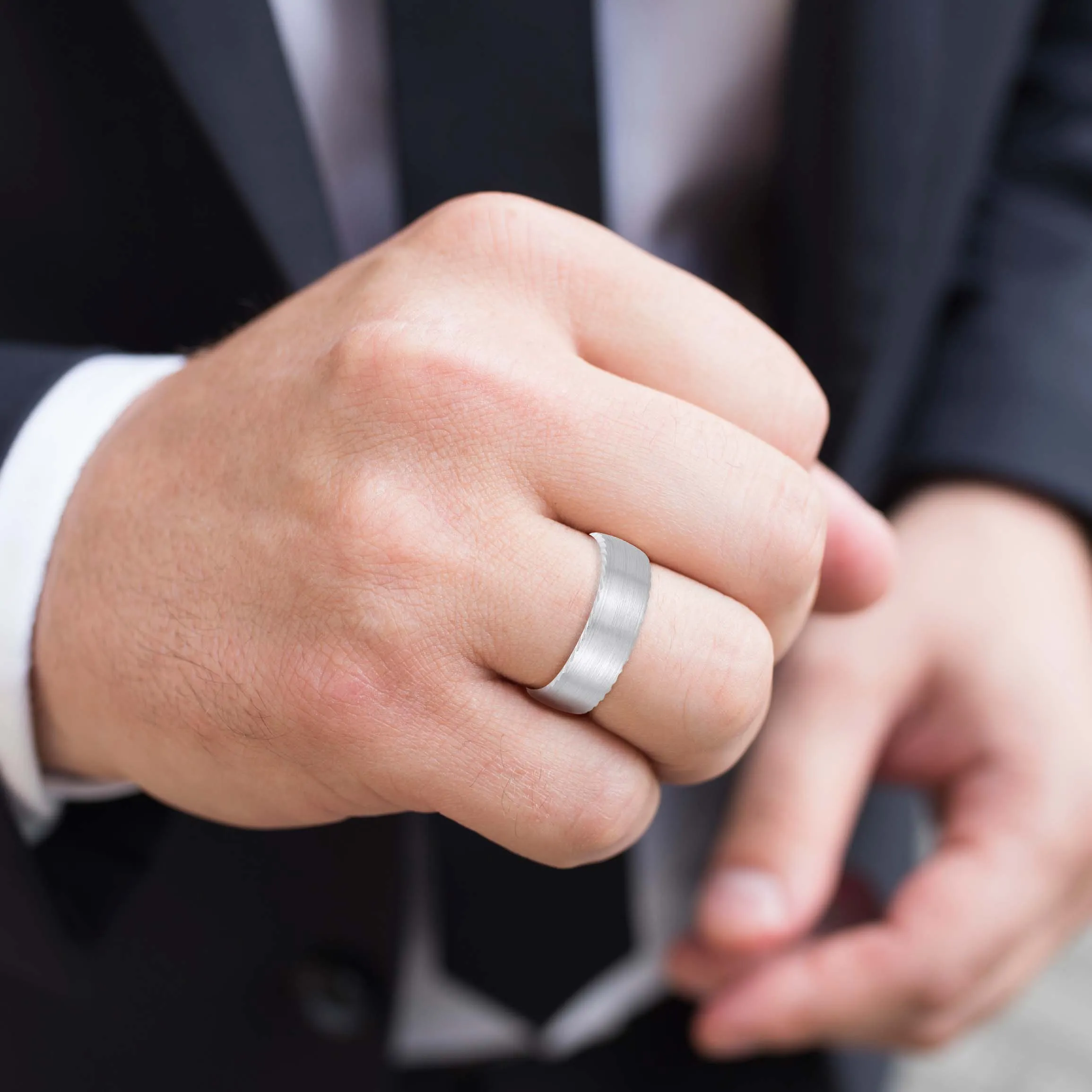 Men's Zig Zag Side Wedding Band
