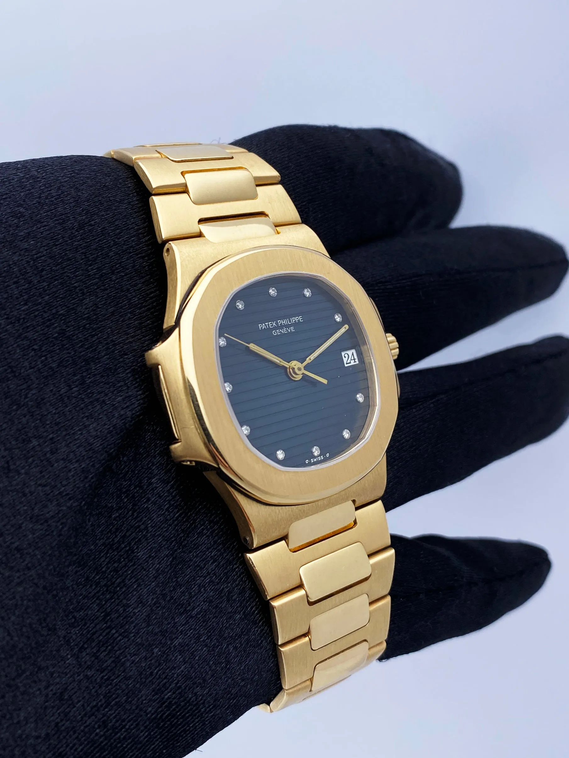 Patek Philippe Nautilus 3800/1J Blue Diamond Dial Men's Watch