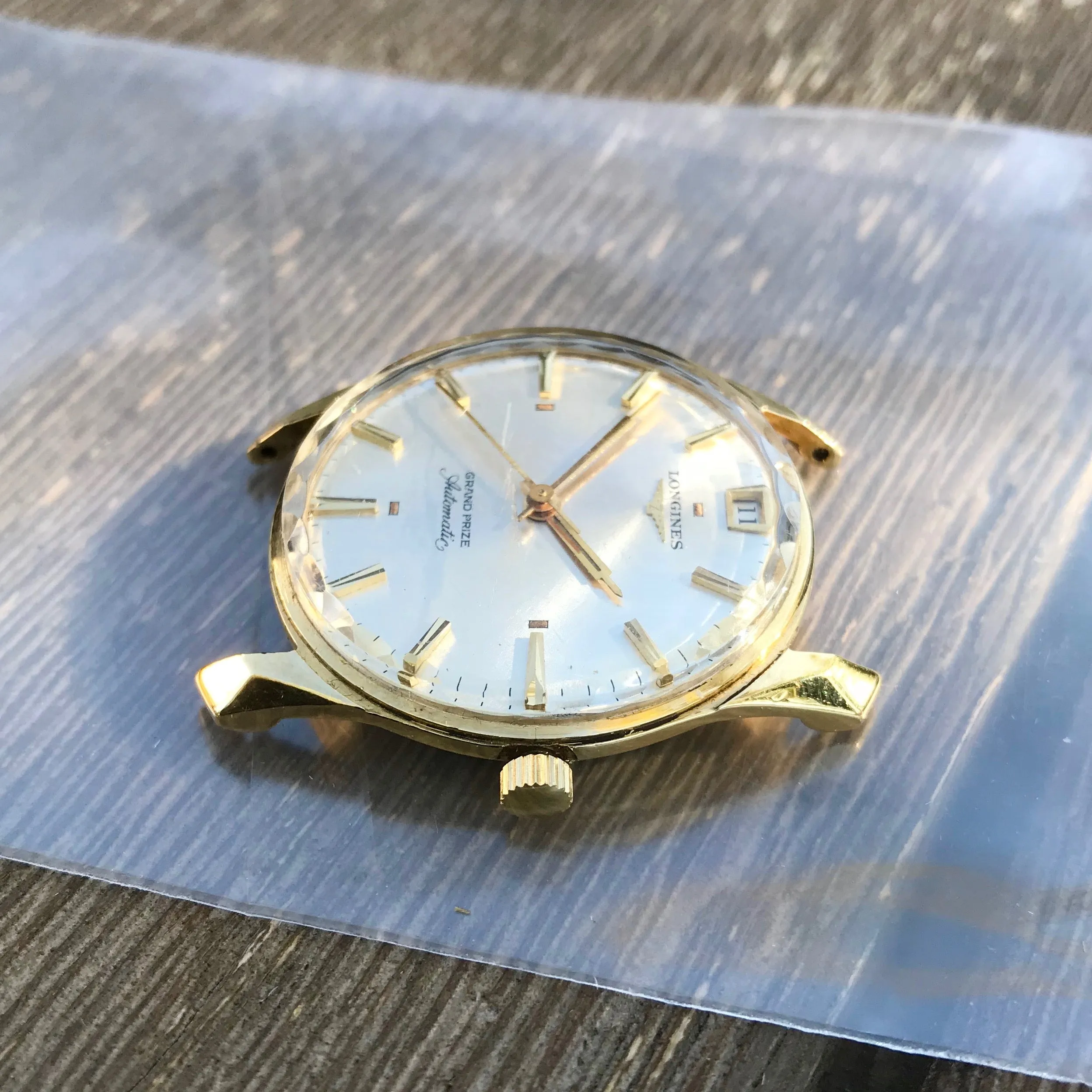 Vintage Longines Grand Prize Automatic 18K Yellow Gold Silver Date Wristwatch