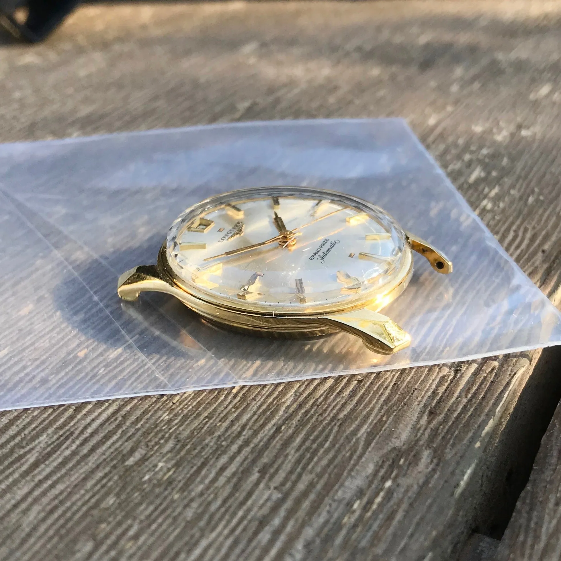 Vintage Longines Grand Prize Automatic 18K Yellow Gold Silver Date Wristwatch