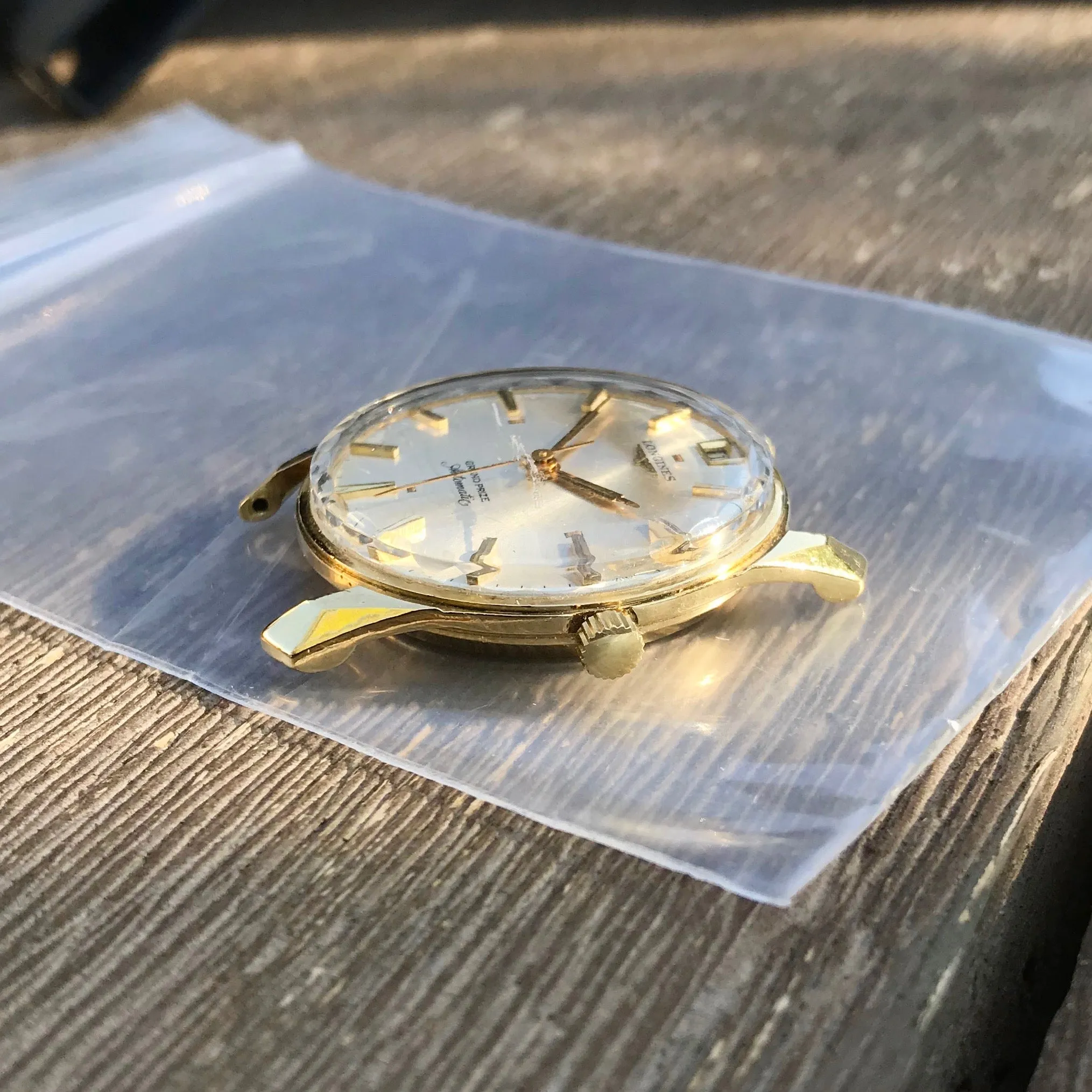 Vintage Longines Grand Prize Automatic 18K Yellow Gold Silver Date Wristwatch