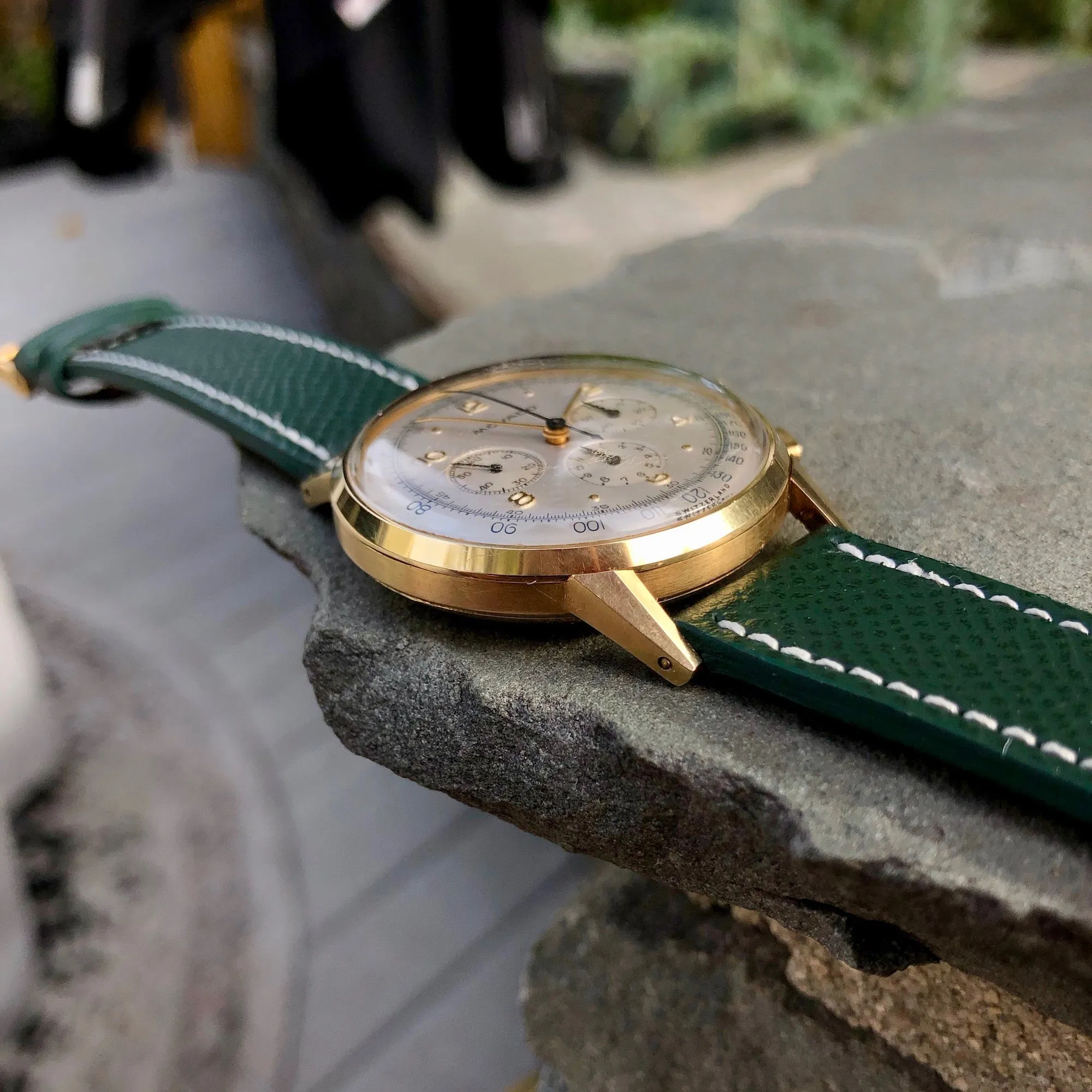 Vintage Movado Caliber 95 Yellow Gold 49036 Chronograph Manual 36mm Wristwatch